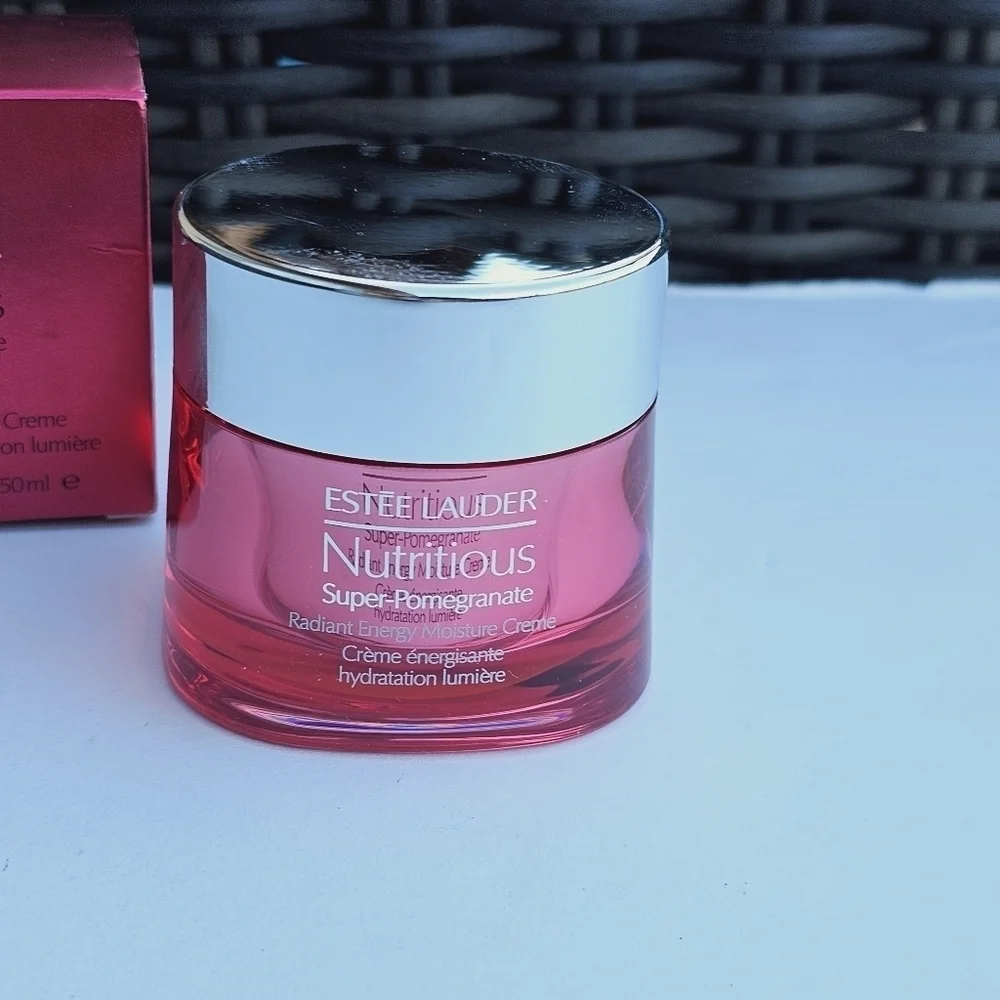 ESTÉE LAUDER Nutritious Super-Pomegrante Radiant Energy Moisture Crème 1.7oz - Picture 8 of 10